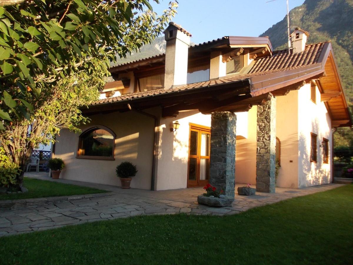 Les Hirondelles Bed & Breakfast Fenis Luaran gambar