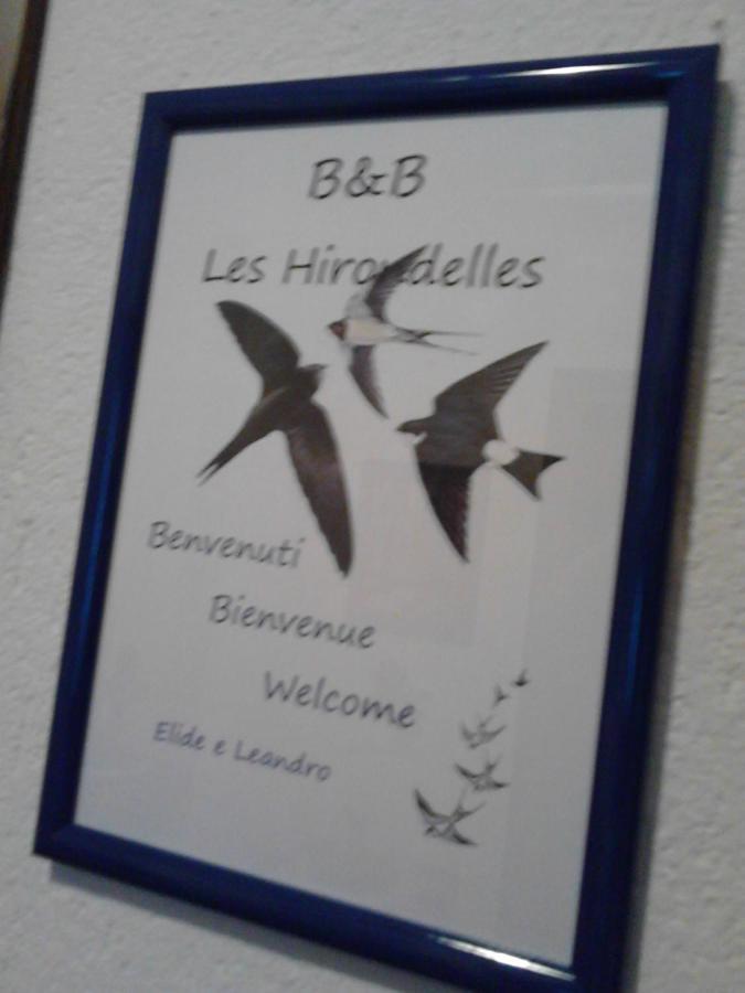 Les Hirondelles Bed & Breakfast Fenis Luaran gambar